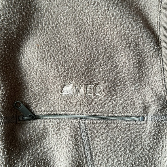 Vintage MEC Polartec Vest - Picture 6 of 9